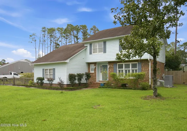 Photo 1 of Single family home for sale at 10017 N Olde Towne Wynd Se, Belville, NC 28451 | MLS# 100600148 | Listing updated on 2026-09-10