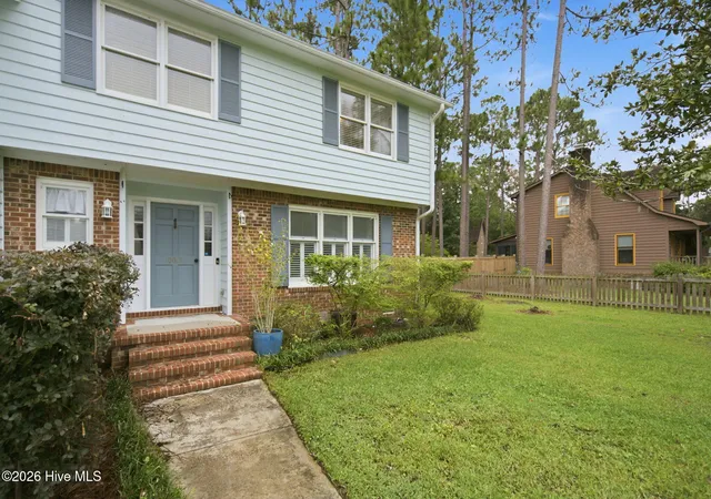 Photo 4 of Single family home for sale at 10017 N Olde Towne Wynd SE, Belville, NC 28451 | MLS# 100600148 | Listing updated on 2026-09-10
