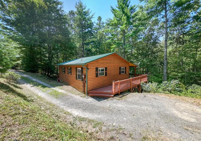 Photo 1 of Single family home for sale at 15 Fern Ridge Trl, Murphy, NC 28906 | MLS# 98500372 | Listing updated on 2026-06-02