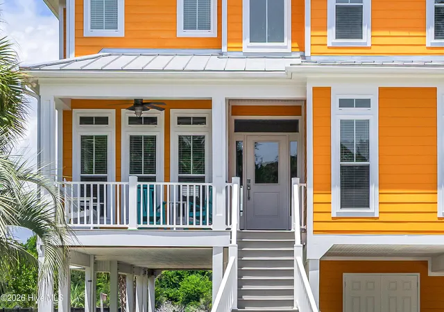 Photo 2 of Single family home for sale at 1606 E Yacht Dr, Oak Island, NC 28465 | MLS# 100583273 | Listing updated on 2026-08-01