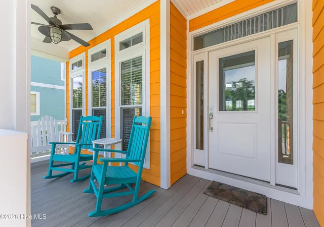Photo 4 of Single family home for sale at 1606 E Yacht Dr, Oak Island, NC 28465 | MLS# 100583273 | Listing updated on 2026-08-01
