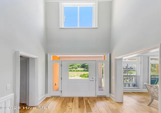 Photo 5 of Single family home for sale at 1606 E Yacht Dr, Oak Island, NC 28465 | MLS# 100583273 | Listing updated on 2026-08-01