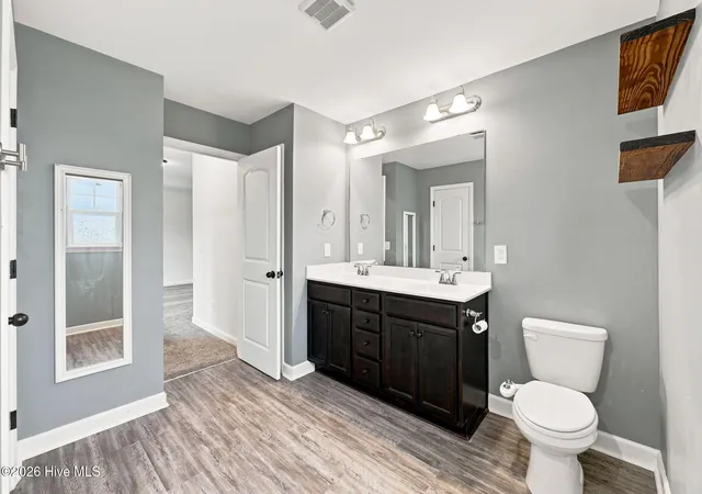 Photo 4 of Single family home for sale at 704 Ingram Ct, Jacksonville, NC 28540 | MLS# 100599739 | Listing updated on 2026-08-28