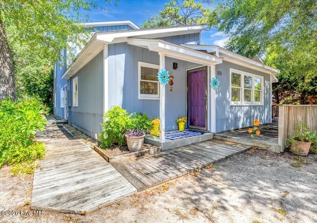 Homes for sale in Oak Island, NC | 109 Ne 30th St, Oak Island, NC 28465 | MLS# 100586308