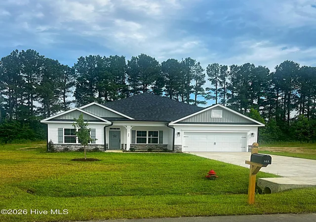 Homes for sale in Wallace, NC | 322 Eastwood Dr, Wallace, NC 28466 | MLS# 100563183