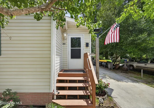 Homes for sale in Wilmington, NC | 2821 Penn St, Wilmington, NC 28412 | MLS# 100587875