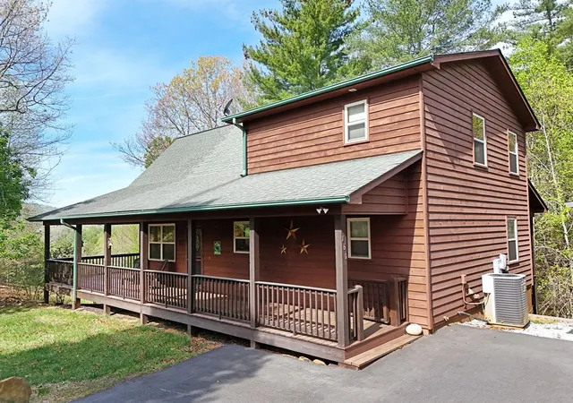 Photo 3 of Single family home for sale at 160 Serenity Pointe Dr, Murphy, NC 28906 | MLS# 98544347 | Listing updated on 2026-08-29
