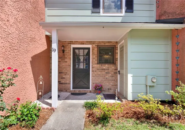 Photo 1 of Townhouse for sale at 19 Clipper Ct, Savannah, GA 31410 | MLS# SA356844 | Listing updated on 2026-07-22