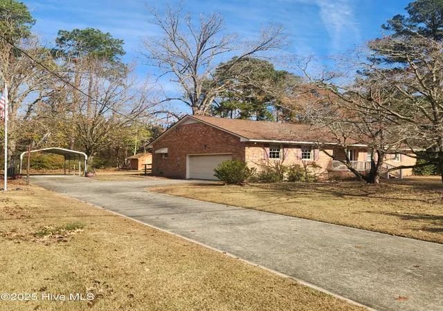 Homes for sale in Grifton, NC | 727 Fairlane Dr, Grifton, NC 28530 | MLS# 100543584