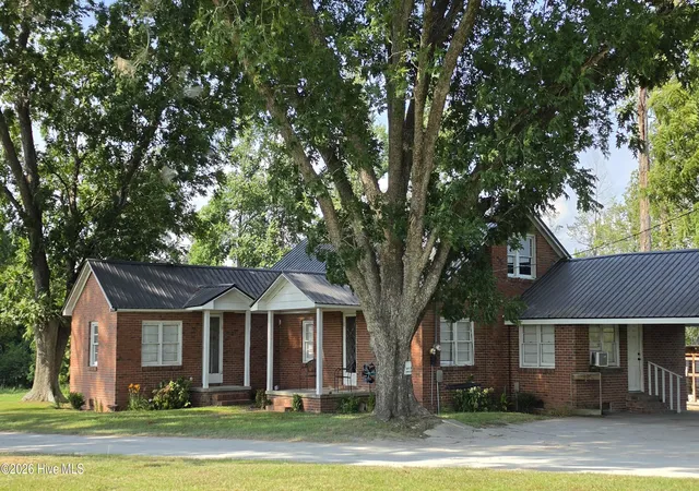 Homes for sale in Tabor City, NC | 48 Kinlaw Dr, Tabor City, NC 28463 | MLS# 100550338