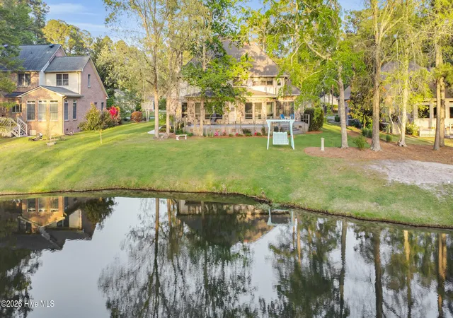 Photo 3 of Single family home for sale at 7000 Clb House Dr, New Bern, NC 28562 | MLS# 100566373 | Listing updated on 2026-08-03