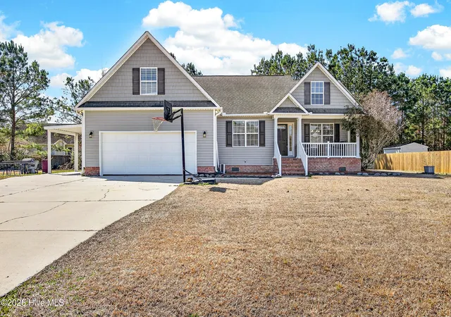 Photo 1 of Single family home for sale at 105 Mickey Ct, New Bern, NC 28562 | MLS# 100591230 | Listing updated on 2026-09-14