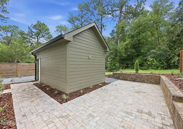 Photo 5 of Single family home for sale at 785 N May St, Southern Pines, NC 28387 | MLS# 100585657 | Listing updated on 2026-08-31