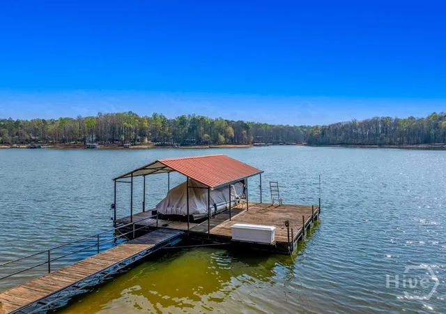 Homes for sale in Lavonia, GA | 997 Rue Fleur De Lis, Lavonia, GA 30553 | MLS# CL354069
