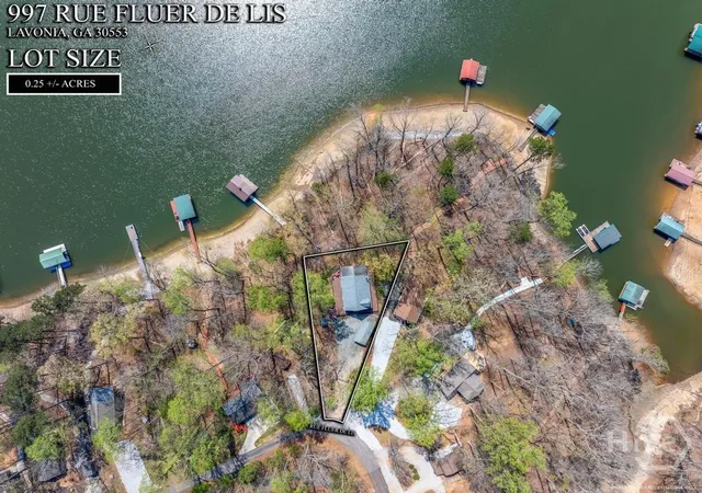 Homes for sale in Lavonia, GA | 997 Rue Fleur De Lis, Lavonia, GA 30553 | MLS# CL354069