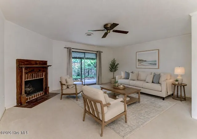 Photo 3 of Townhouse for sale at 4908 Marlin Ct, Wilmington, NC 28403 | MLS# 100599528 | Listing updated on 2026-09-08