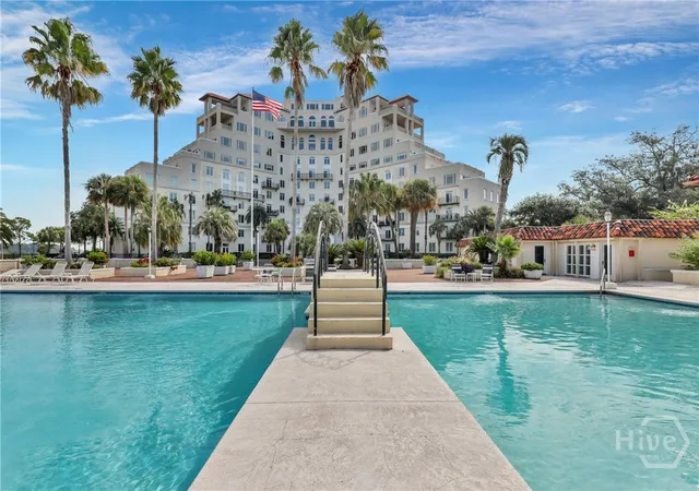 2nd image of 700 Wilmington Island Rd #403, Savannah, GA 31410 | MLS# SA350057