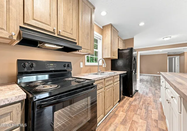Photo 3 of Single family home for sale at 662 Hallsville Rd, Beulaville, NC 28518 | MLS# 100594530 | Listing updated on 2026-09-10