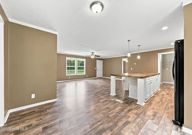 Photo 4 of Single family home for sale at 662 Hallsville Rd, Beulaville, NC 28518 | MLS# 100594530 | Listing updated on 2026-09-10
