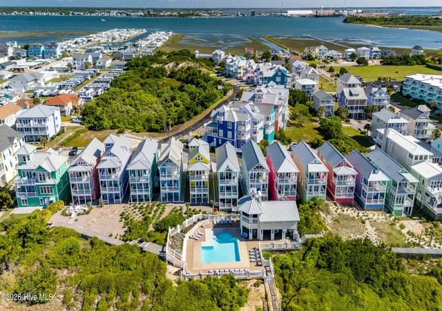 Photo 3 of Single family home for sale at 237 Sea Dreams Dr, Atlantic Beach, NC 28512 | MLS# 100576623 | Listing updated on 2026-08-21