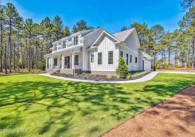 Photo 4 of Single family home for sale at 3 Ridgeland St, Pinehurst, NC 28374 | MLS# 100577074 | Listing updated on 2026-06-01