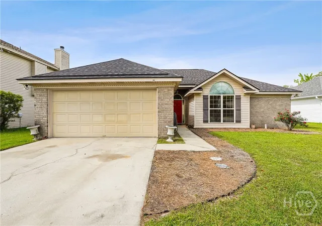 Photo 1 of Single family home for sale at 119 Meadowside Ln, Savannah, GA 31405 | MLS# SA353102 | Listing updated on 2026-10-27
