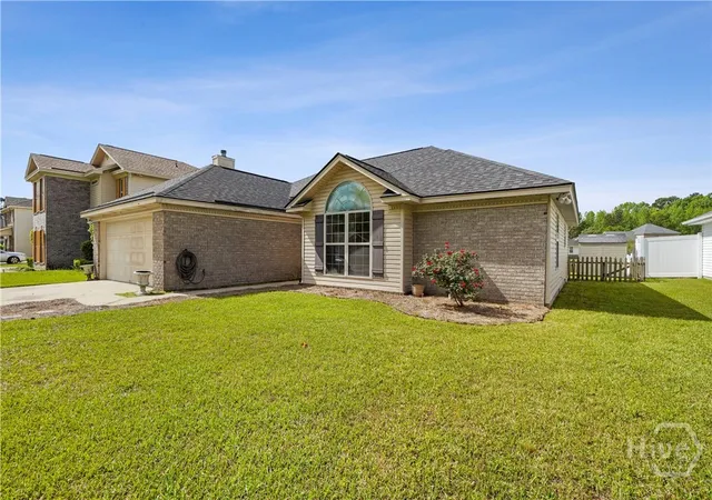 Photo 2 of Single family home for sale at 119 Meadowside Ln, Savannah, GA 31405 | MLS# SA353102 | Listing updated on 2026-10-27