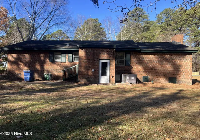 Photo 3 of Single family home for sale at 1264 Buffalo Rd, Smithfield, NC 27577 | MLS# 100576940 | Listing updated on 2026-05-27
