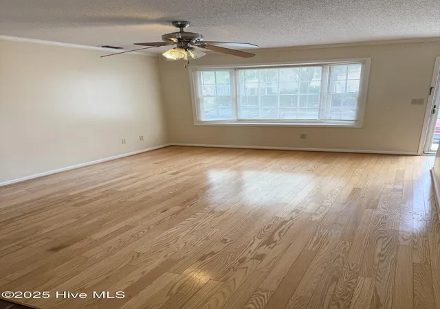5th image of 2907 Cedar Creek Rd #E, Greenville, NC 27834 | MLS# 100585713