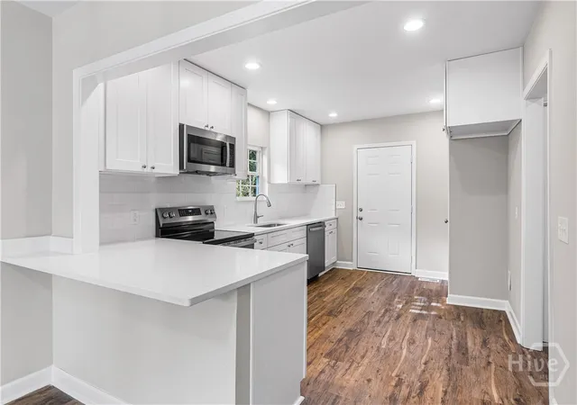 Photo 4 of Single family home for sale at 1312 E 52nd Street, Savannah, GA 31404 | MLS# SA358028 | Listing updated on 2026-09-18