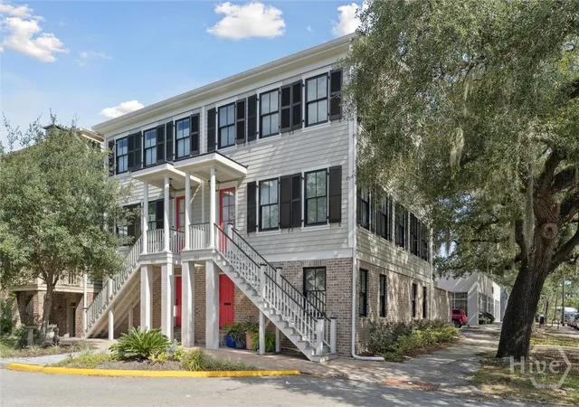 Homes for sale in Savannah, GA | 554 E Mcdonough, Savannah, GA 31401 | MLS# SA336570