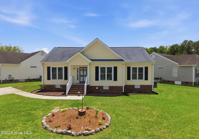 Homes for sale in Winterville, NC | 4409 Surrey Meadows Dr, Winterville, NC 28590 | MLS# 100588100