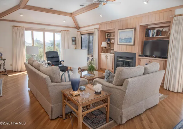 Photo 4 of Single family home for sale at 403 Beach Rd N, Wilmington, NC 28411 | MLS# 100559137 | Listing updated on 2026-10-20