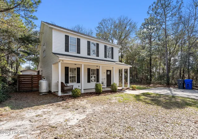 Homes for sale in Oak Island, NC | 142 Ne 14Th St, Oak Island, NC 28465 | MLS# 100558103