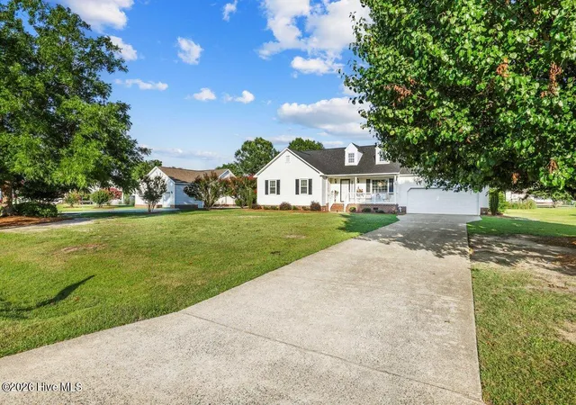 Photo 3 of Single family home for sale at 114 Trappers Run Dr, Goldsboro, NC 27530 | MLS# 100584886 | Listing updated on 2026-09-16