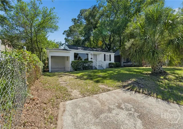 Homes for sale in Savannah, GA | 2217 Beech St, Savannah, GA 31404 | MLS# SA359622