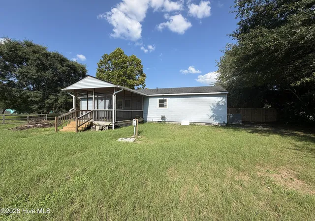 Photo 3 of Single family home for sale at 130 Freshwater Dr, Hubert, NC 28539 | MLS# 100594887 | Listing updated on 2026-08-08