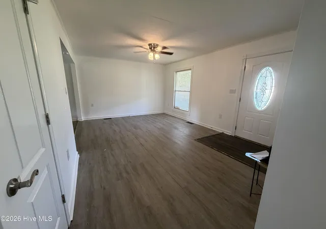 Photo 4 of Single family home for sale at 130 Freshwater Dr, Hubert, NC 28539 | MLS# 100594887 | Listing updated on 2026-08-08