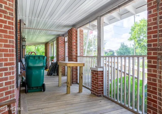 Homes for sale in Bladenboro, NC | 211 E Elm St, Bladenboro, NC 28320 | MLS# 100583292