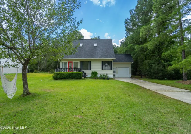 Photo 2 of Single family home for sale at 2321 Caracara Dr, New Bern, NC 28560 | MLS# 100595568 | Listing updated on 2026-08-11