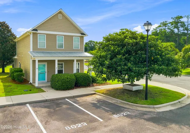 Photo 2 of Single family home for sale at 8023 Sweetgrass Ct, Wilmington, NC 28412 | MLS# 100599613 | Listing updated on 2026-08-31