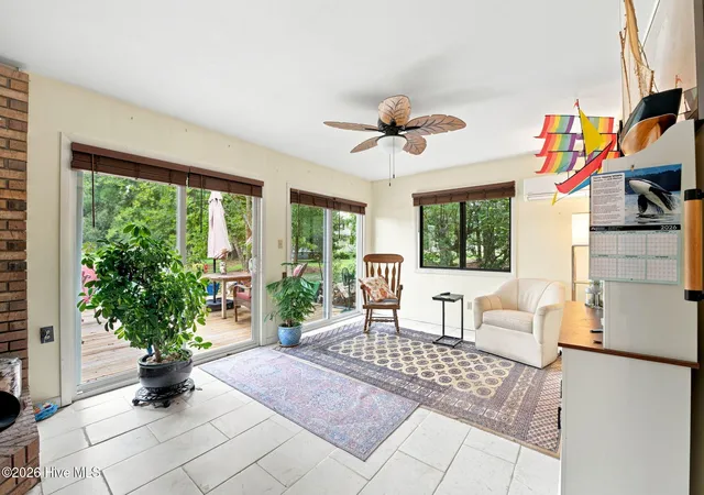 Photo 3 of Single family home for sale at 1210 Pelican Dr, New Bern, NC 28560 | MLS# 100594474 | Listing updated on 2026-09-10