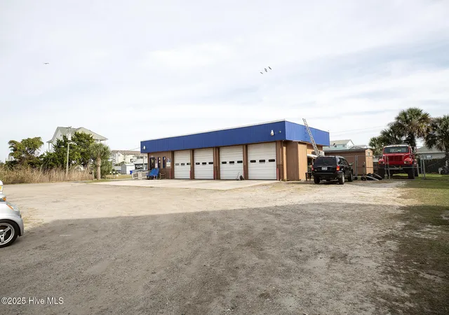 Photo 3 of Land for sale at 109 Sumter Ave, Carolina Beach, NC 28428 | MLS# 100545100 | Listing updated on 2026-03-02
