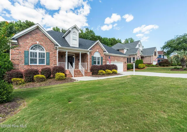 Photo 1 of Single family home for sale at 621 Blue Point Dr, Wilmington, NC 28411 | MLS# 100579550 | Listing updated on 2026-09-06