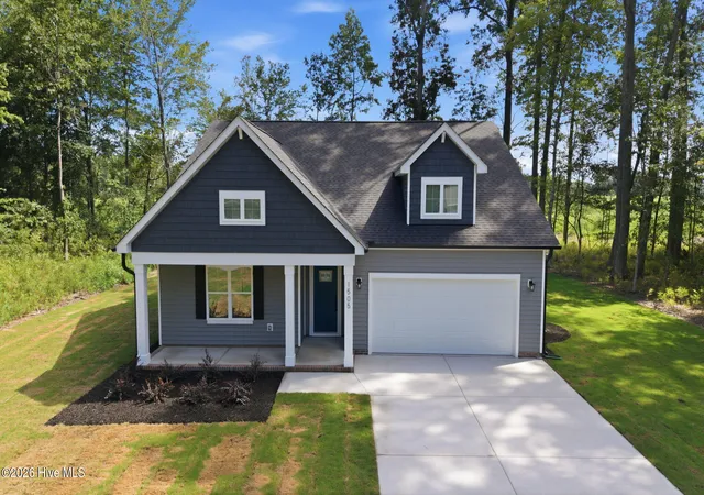 Photo 2 of Single family home for sale at 1505 Macon Pl, Tarboro, NC 27886 | MLS# 100594617 | Listing updated on 2026-09-20