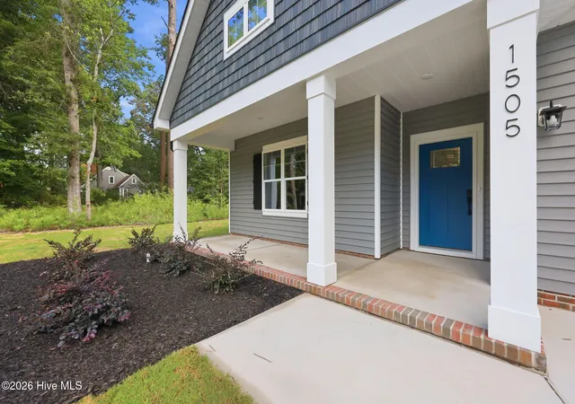 Photo 3 of Single family home for sale at 1505 Macon Pl, Tarboro, NC 27886 | MLS# 100594617 | Listing updated on 2026-09-20