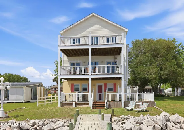 3rd image of 103 Waterfront Ave, Newport, NC 28570 | MLS# 100577769