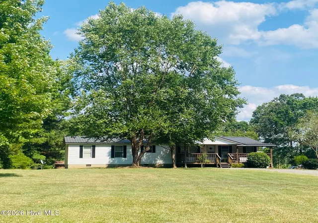 Homes for sale in Eagle Springs, NC | 2537 Alton Rd, Eagle Springs, NC 27242 | MLS# 100585049