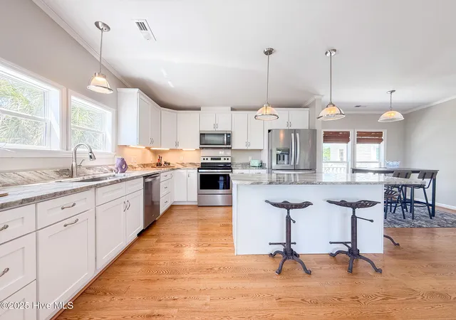 Photo 3 of Single family home for sale at 101 Hamilton Ln, Hubert, NC 28539 | MLS# 100516311 | Listing updated on 2026-06-19