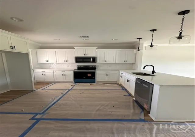 Homes for sale in Hinesville, GA | 1122 Poppleton Dr, Hinesville, GA 31313 | MLS# SA360062